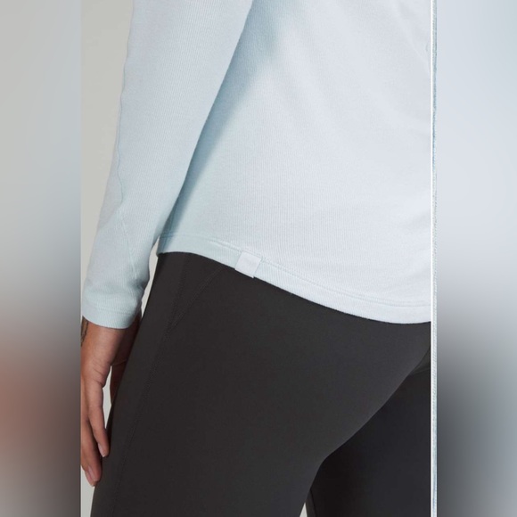 Lululemon Hold Tight Long Sleeve Shirt - Picture 4 of 8